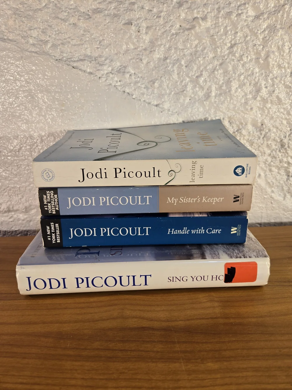 Lot of 4 Jodi Picoult Paperback And Hardcover Books My Sisters Keeper; And More